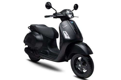 Vespa GTS Super Notte 150.