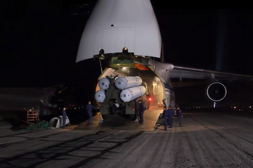 Nga cấp tốc đưa thêm tổ hợp tác chiến điện tử và tên lửa phòng không tới Syria