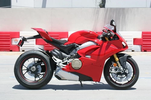 Ducati Panigale V4 S Red.