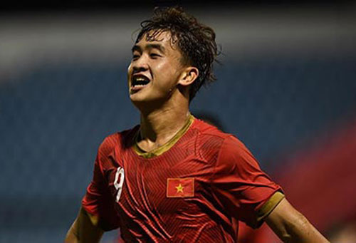 Trở về từ U23 Việt Nam, Danh Trung đầu quân cho đội bóng mới