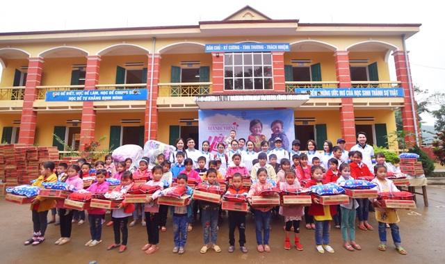 “Hành trình yêu thương – Áo ấm cho em 2020”