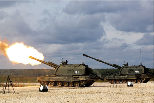 Nga nâng cấp pháo "hỏa thần" 2S19M2 Msta-S tầm bắn ngang rocket