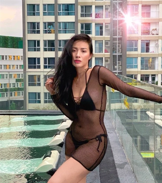 Bạn gái cũ của ca sĩ Lương Bằng Quang tung loạt ảnh mặc bikini gợi cảm - Ảnh 12.