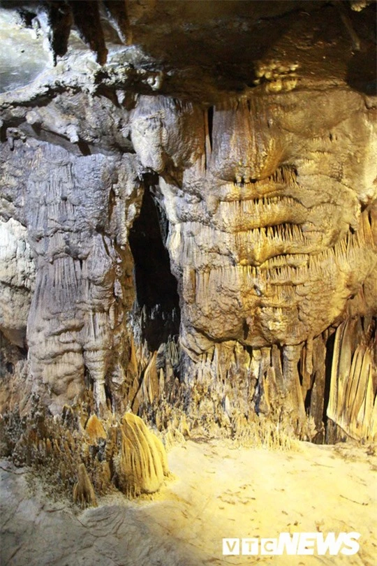 Bí ẩn vẻ đẹp kỳ ảo của hang động đẹp nhất miền Bắc - Ảnh 4.