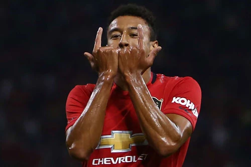 Lingard đã hạn chế 'sống ảo'