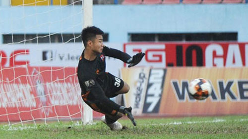 Những pha cứu thua ấn tượng nhất của các thủ môn tại V.League 2019