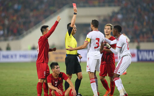 Clip: Những câu chuyện thú vị xoay quanh trái bóng tròn có thể bạn quan tâm