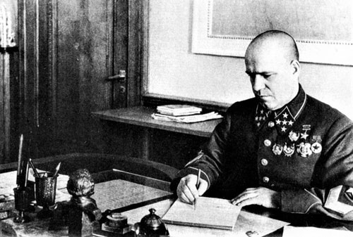 Điệp viên Đức mang mật danh 438 đã qua mặt Stalin như thế nào?