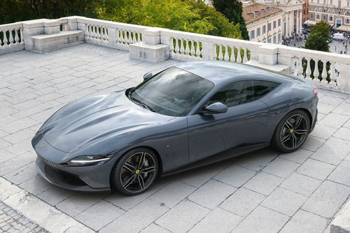 Siêu xe Ferrari Roma có gì để cạnh tranh với Mercedes-AMG GT, Aston Martin Vantage?