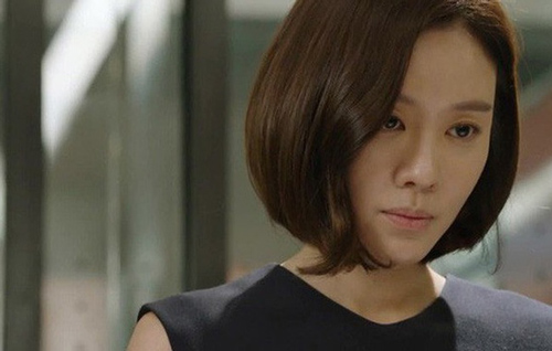 Dâu út mua xe hơi, mẹ chồng mỉa mai dâu cả “nhìn đấy mà học tập”, cô tiện thể đưa luôn cho bà xem thứ này