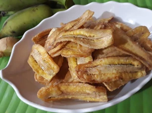 Clip: Công thức chế biến chuối xanh ngào đường cực thơm ngon cho ngày Tết