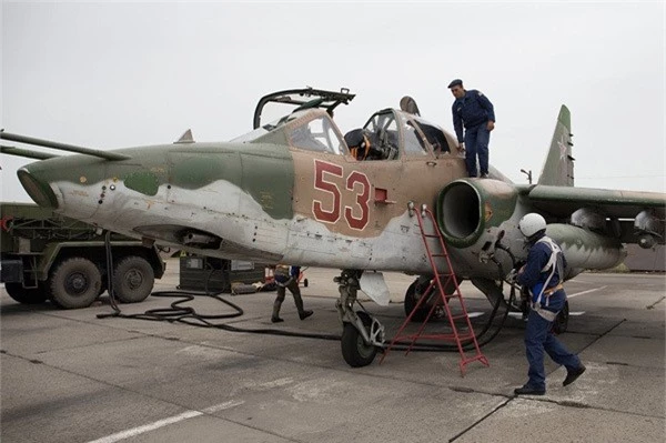 The hien tot o chien truong Syria, cuong kich Su-25SM3 bat ngo duoc trong dung-Hinh-5