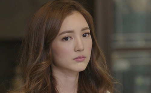 Thu dọn bể cá cũ trong nhà kho, tôi vô tình phát hiện bí mật động trời của mẹ chồng