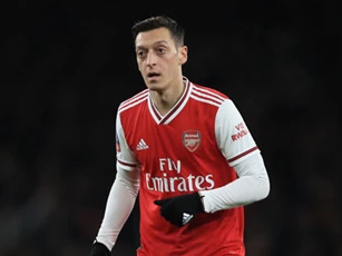 CLIP: Những pha làm bàn, kiến tạo đẳng cấp của Ozil trong màu áo Arsenal