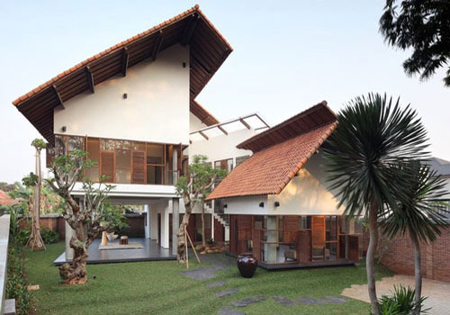 Ngôi nhà có mái kỳ lạ như sắp sập gây 'nghiện' ngay khi nhìn