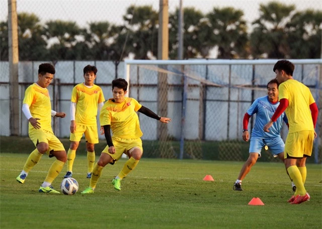 Hậu vệ Lê Ngọc Bảo tự tin U23 Việt Nam sẽ thi đấu tốt trước U23 UAE - Ảnh 9.
