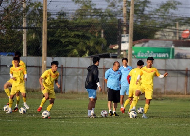 Hậu vệ Lê Ngọc Bảo tự tin U23 Việt Nam sẽ thi đấu tốt trước U23 UAE - Ảnh 3.