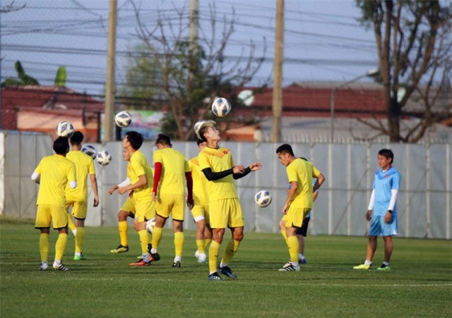 Hậu vệ Lê Ngọc Bảo tự tin U23 Việt Nam sẽ thi đấu tốt trước U23 UAE - Ảnh 4.
