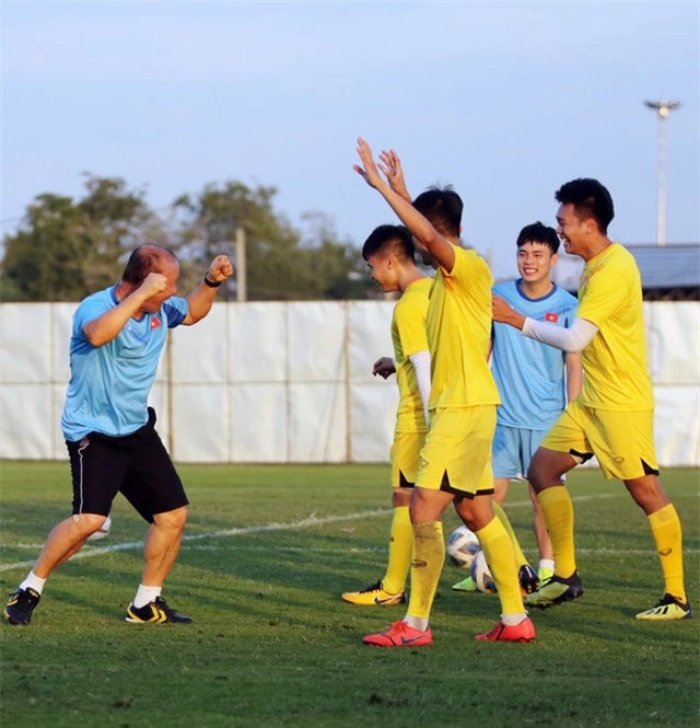 Hậu vệ Lê Ngọc Bảo tự tin U23 Việt Nam sẽ thi đấu tốt trước U23 UAE - Ảnh 6.