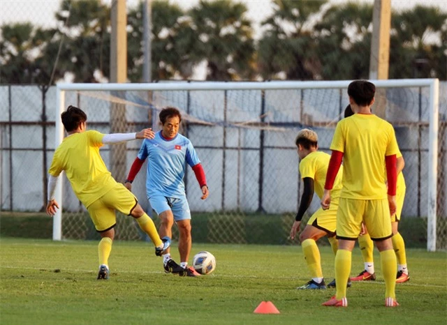 Hậu vệ Lê Ngọc Bảo tự tin U23 Việt Nam sẽ thi đấu tốt trước U23 UAE - Ảnh 8.