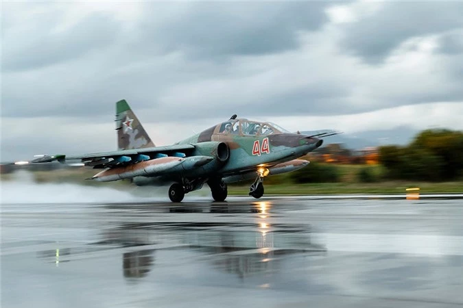 Su-25 thanh cong ruc ro o Trung Dong, xung dang thay the cho Su-22 Viet Nam-Hinh-6