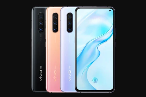 Vivo X30 có 3 tùy chọn màu sắc gồm Black, Peach, Light Blue. Giá của phiên bản ROM 128 GB là 3.298 Nhân dân tệ (tương đương 10,91 triệu đồng). Phiên bản ROM 256 GB có giá 3.598 Nhân dân tệ (11,90 triệu đồng).