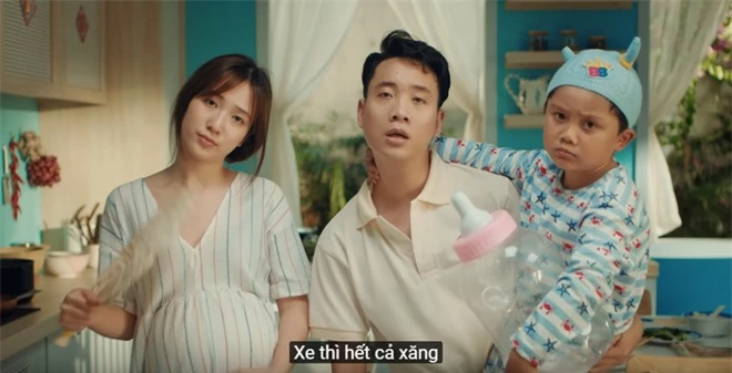 Xem MV mới của Hoàng Thuỳ Linh x JustaTee x Đen Vâu mà tràn đầy hốt hoảng: Tết về, đầu tiên là tiền đâu? - Ảnh 3.