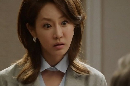 Mẹ chồng liên tục "dạy dỗ" con dâu, ai ngờ đến ngày họp gia đình con dâu làm điều này khiến bà tái mặt