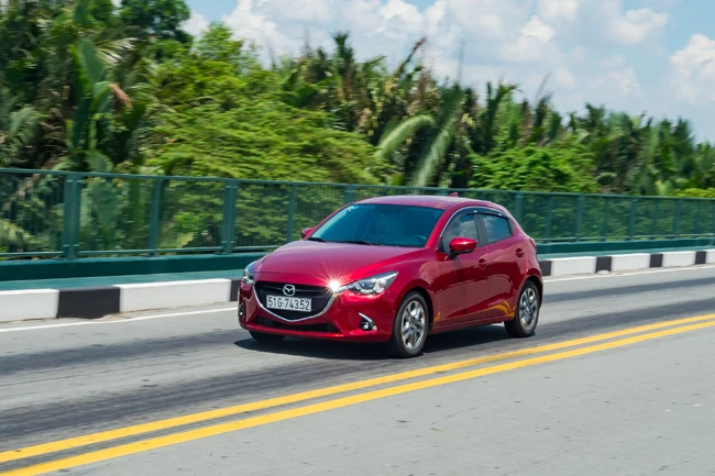 Nhân dịp năm mới, Mazda 2 được ưu đãi tốt nhất