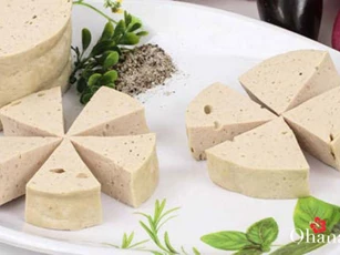 Mua giò chả cứ nhìn vào điểm này, "nắm thóp" ngay người bán hàng có thả hàn the vào hay không?