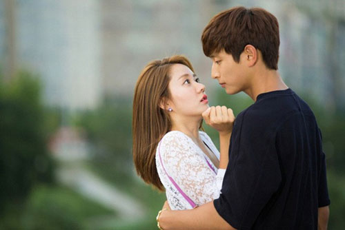 Lấy phải một anh chồng nhất nhất nghe lời mẹ, cô vợ kéo vali đi kèm lời nhắn 'con ngoan nhưng là chồng tồi'