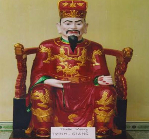 Vị chúa Trịnh nào phải đào hầm để sống vì sợ sấm?