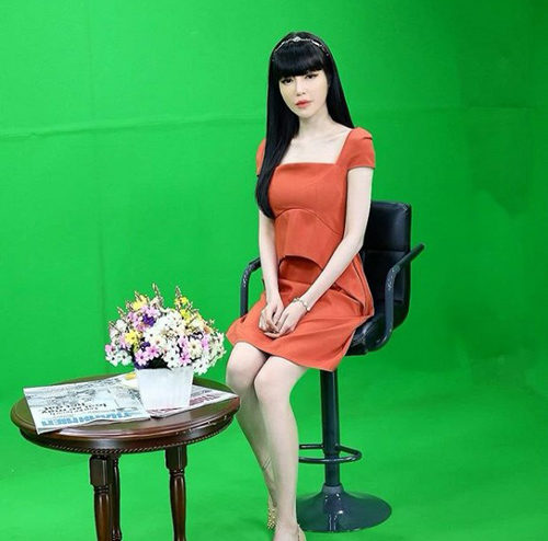 Elly Trần gây sốc với ngoại hình gầy sọp sau nghi án chồng Tây ngoại tình