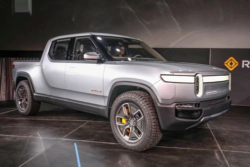 9. Rivian R1T.