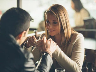 Khốn khổ với bố người yêu dứt khoát không cho cưới vì thua... bằng cấp