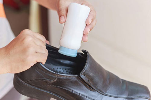 Thấy chồng bỏ giày vào tủ lạnh vợ khó hiểu vô cùng, ngờ đâu sáng hôm sau "trọn tròn mắt" bất ngờ quá đỗi