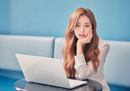 Bí quyết dưỡng da không tì vết của 'mỹ nữ đẹp nhất hành tinh'