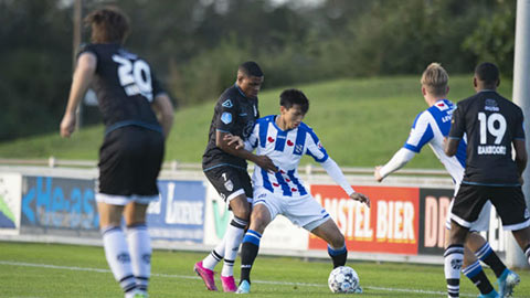 Văn Hậu chơi 30 phút, Heerenveen chiến thắng ở Tây Ban Nha