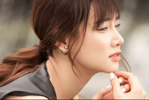 Nhã Phương góp vốn với chồng mở nhà hàng