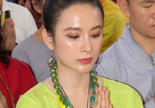 Angela Phương Trinh thời nổi loạn trước tuyên bố ăn chay trọn đời