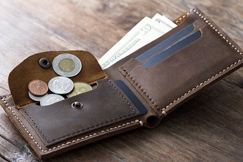 Hãy lặng lẽ bỏ thứ này vào ví đêm Giao Thừa, đảm bảo tiền bạc sẽ chảy vào ào ào như nước