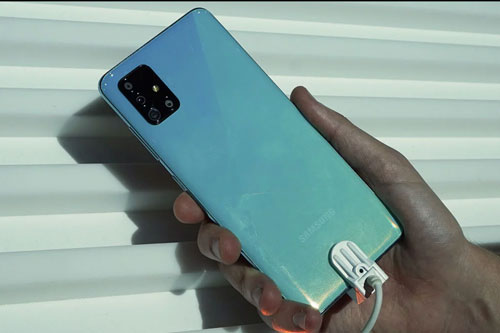 Trên tay Samsung Galaxy A71: 4 camera sau, chip S730, RAM 8 GB, pin 4.500 mAh