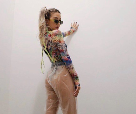 Diện đồ nylon, hot girl Quỳnh Anh Shyn gây nóng mắt cực độ