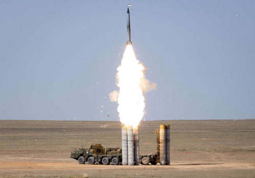 Mãn nhãn với hình ảnh tên lửa S-300 lượn vòng cực đẹp, diệt gọn mục tiêu