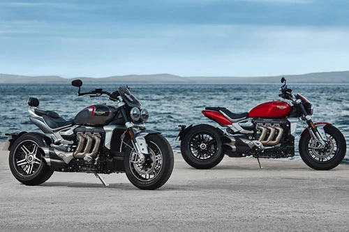 4. Triumph Rocket 3 R và Rocket 3 GT 2020.