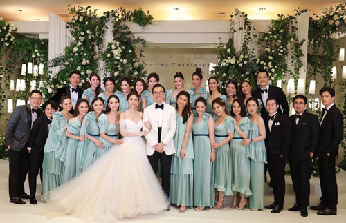 Đám cưới mỹ nhân Thái Lan sở hữu dàn phù dâu cùng khách mời toàn nhân vật đình đám nhất Tbiz