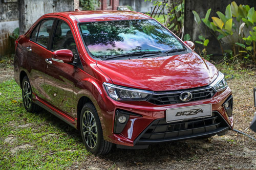 Cận cảnh xe sedan đẹp long lanh, giá gần 200 triệu đồng