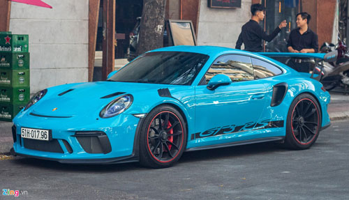 Cận cảnh Porsche 911 GT3 RS màu độc, giá 14 tỷ tại TP.HCM