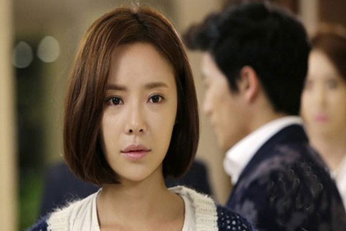 Khổ cực kiếm tiền nuôi gia đình, chồng mang của cải đi bao gái