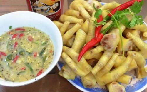 Luộc chân gà cứ cho thêm thứ này vào nồi, đảm bảo giòn sần sật- vàng ruộm gấp đôi, ngon hơn cả ngoài hàng